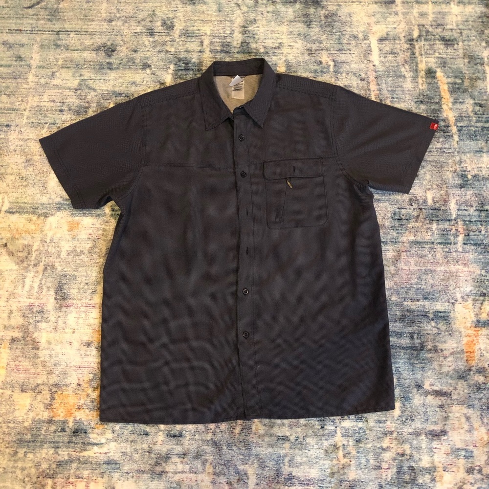 North Face men’s shirt.